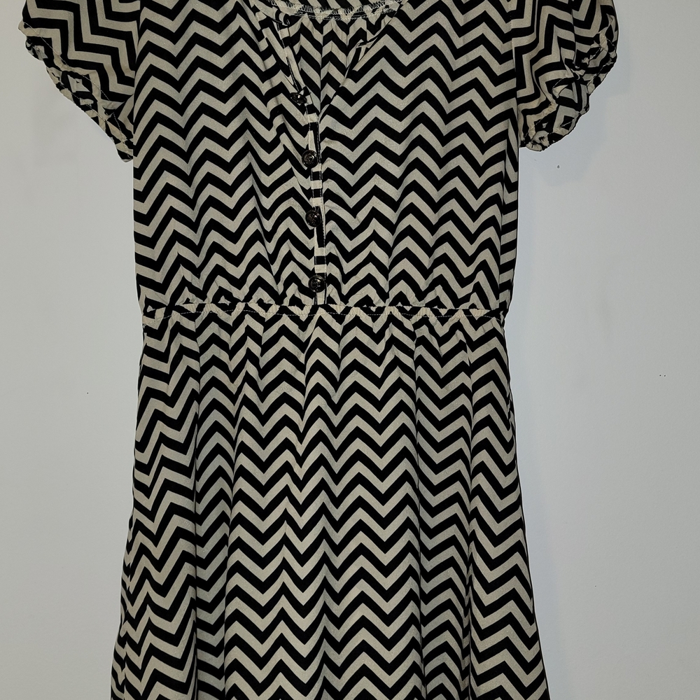 Rue21 Black and White Chevron Kids Dress